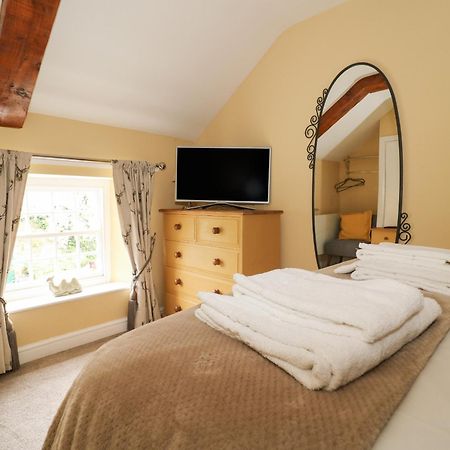 Loft Cottage Crakehall エクステリア 写真